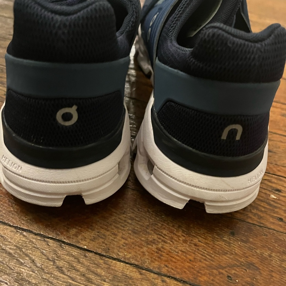 On Cloudswift Running Shoes Mens Size 10.5 Navy/White CloudTec Swiss - Picture 4 of 6